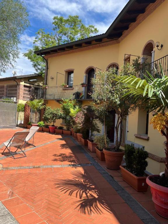 Bilocale Dafne Abbadesse Guest House Mailand Exterior foto